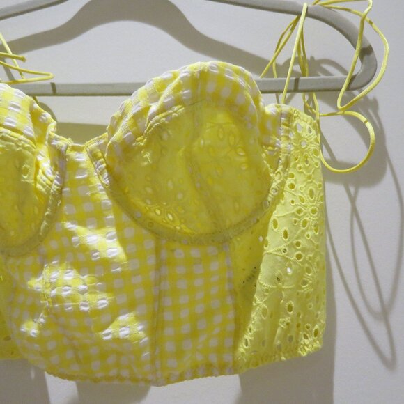 URBAN OUTFITTERS Sweet On You Gingham Eyelet Lace Bustier Top Yellow Cottage NWT - Picture 4 of 10